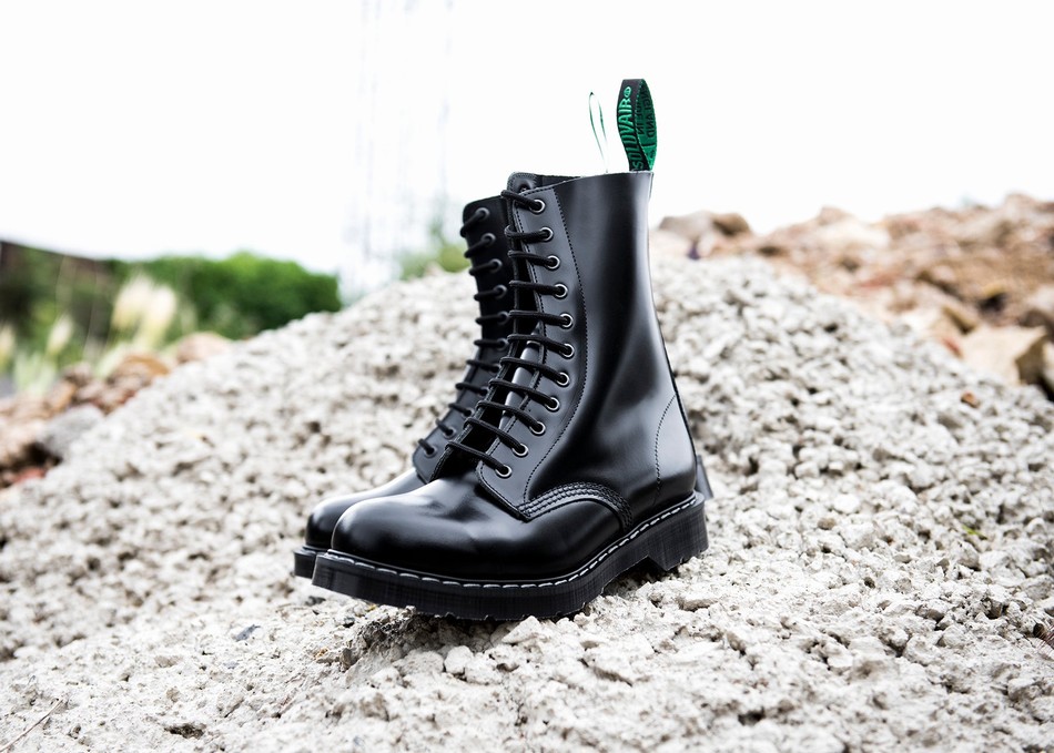 Solovair Hi-Shine 11 Eye Uomo Stivali Derby Nere | S11-981-BK-G-035
